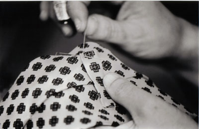 tie-stitch-detail-01